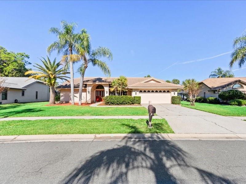 607 WATERFORD CIRCLE E