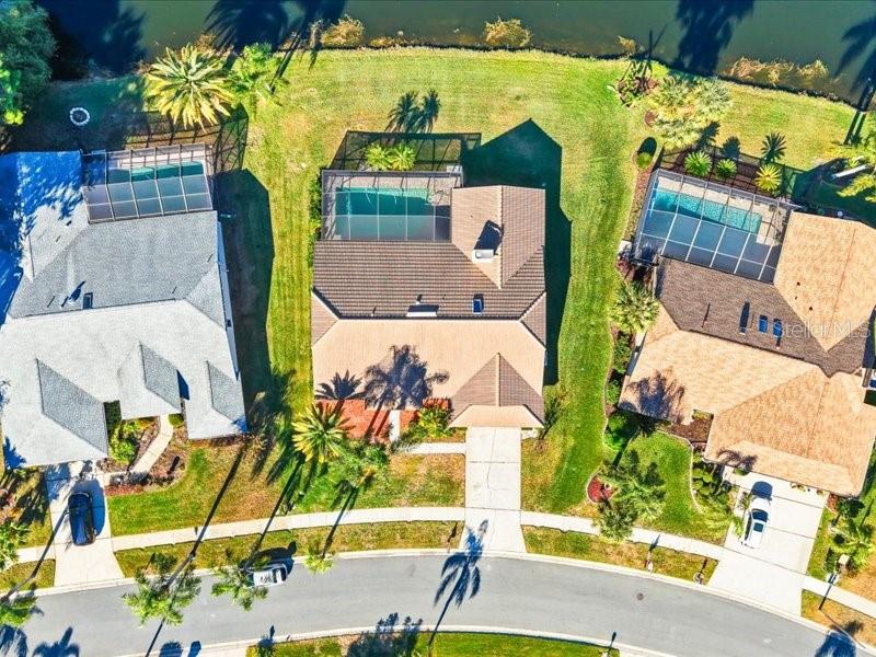 LAKESHORE VILLAGE AT WOODFIELD - Residential