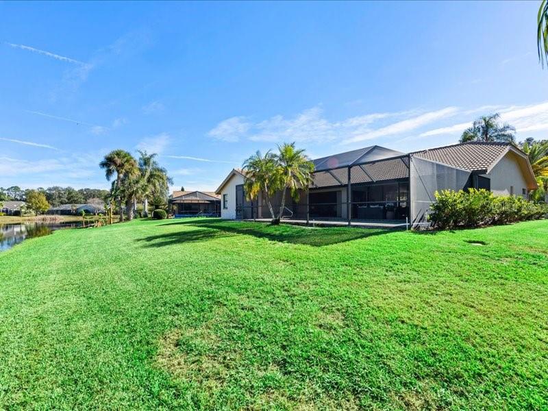 LAKESHORE VILLAGE AT WOODFIELD - Residential