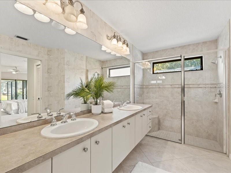 LAKESHORE VILLAGE AT WOODFIELD - Residential