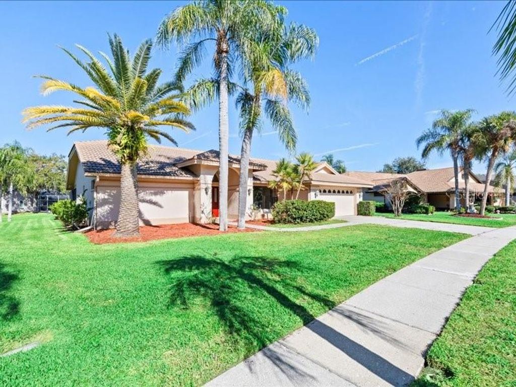 Photo of 607 Waterford Circle E, Tarpon Springs, FL 34688 (MLS # TB8456463)