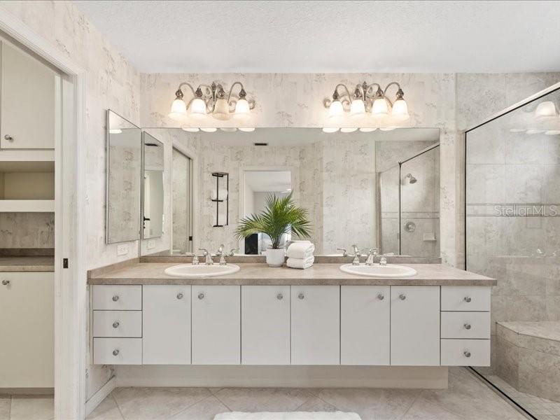 LAKESHORE VILLAGE AT WOODFIELD - Residential