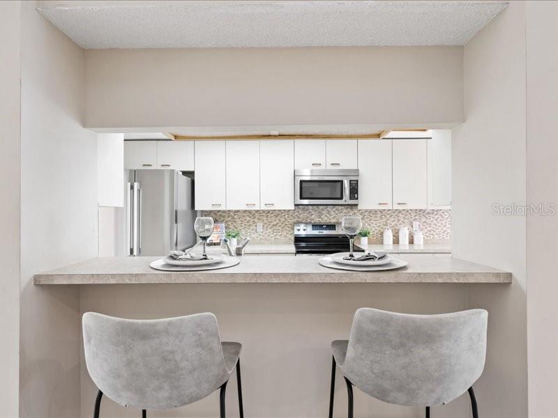 LAKESHORE VILLAGE AT WOODFIELD - Residential