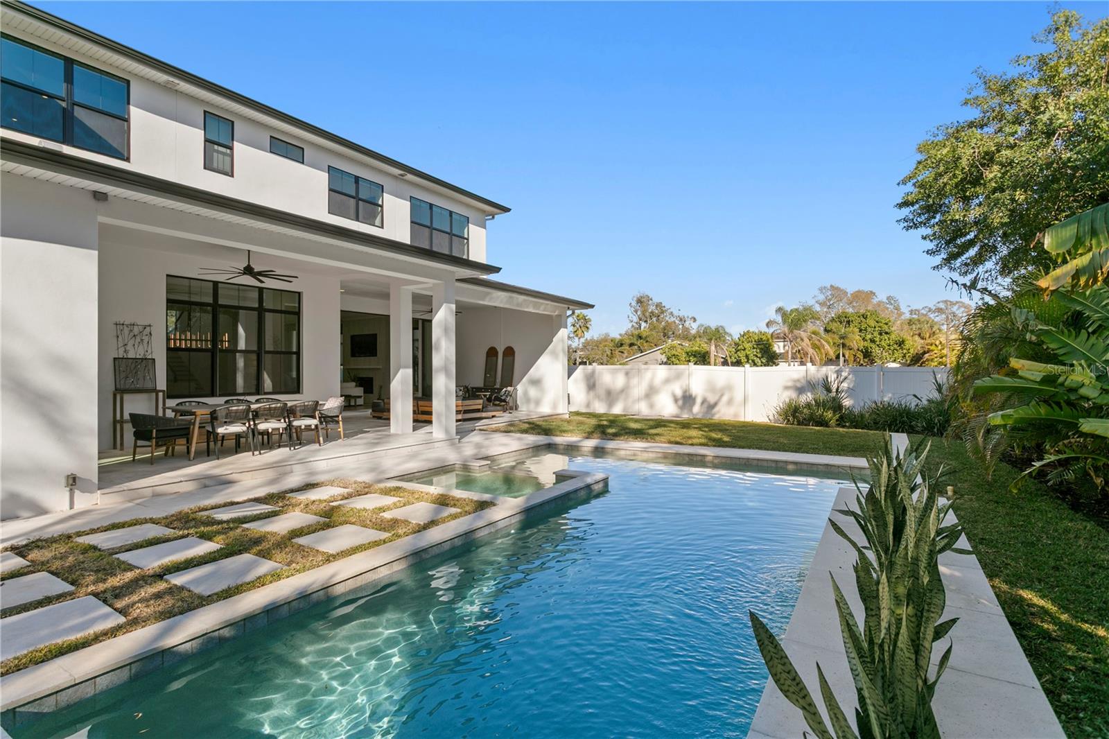 PICADILLY - Residential