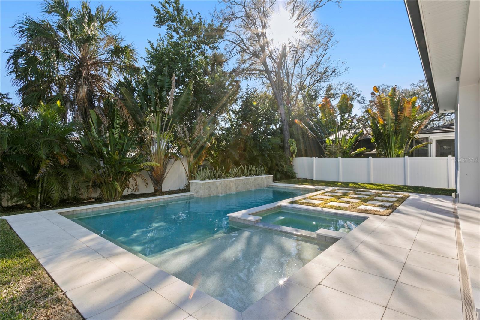 PICADILLY - Residential