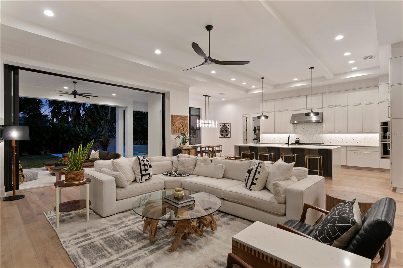 PICADILLY - Residential