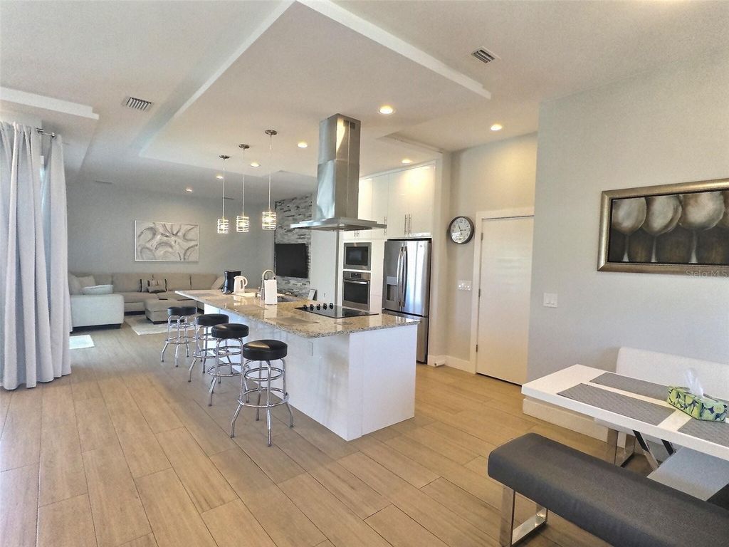 Photo of 4630 Classique Drive, Sarasota, FL 34243 (MLS # A4684099)