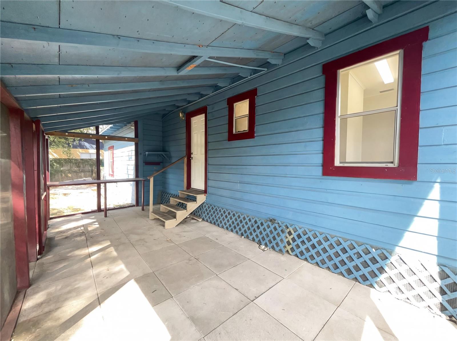 TEMPLE TERRACES - Residential