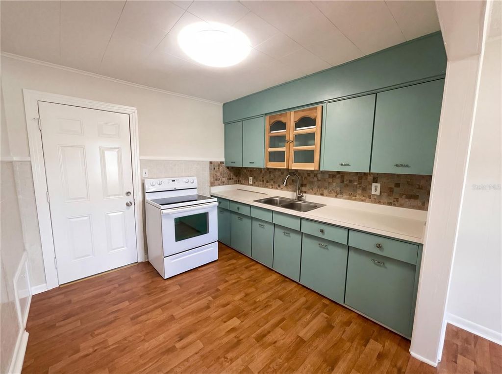 Photo of 4607 E Yukon Street, Tampa, FL 33617 (MLS # O6388485)