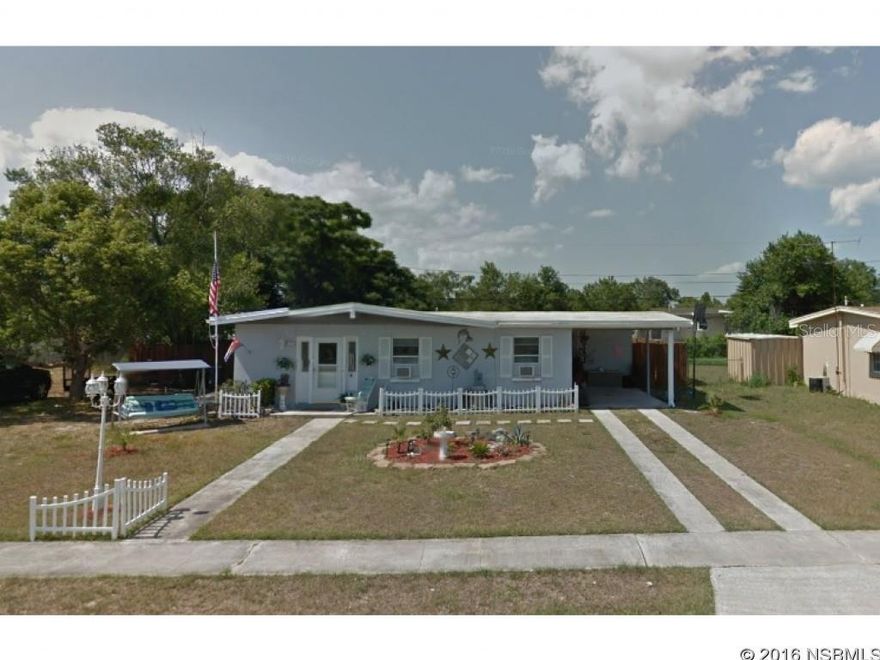 "PRE_FORECLOSURE" - Short Sale contracts subject to 3rd Party Approval. BANK APPROVED PRICE. Handyman special!! Cash offers only. Quaint 2 bed 1 bath pool home located close to schools and shopping. With considerable elbow grease this home could be a gem. ;Water: City