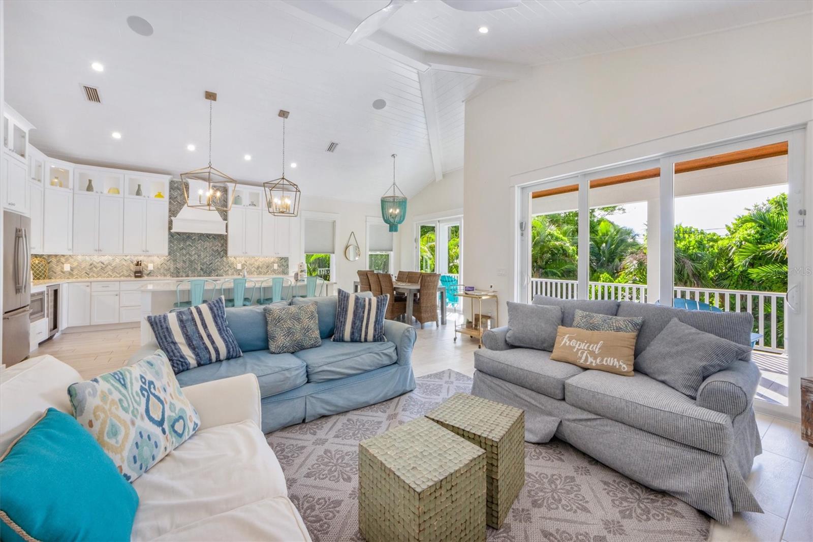 ANNA MARIA BEACH - Residential