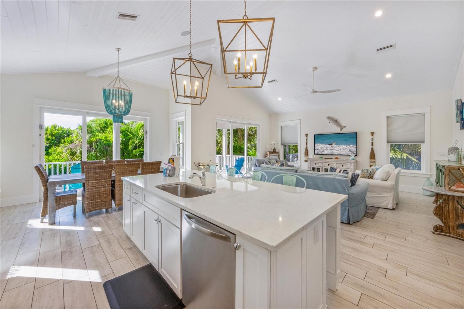 ANNA MARIA BEACH - Residential
