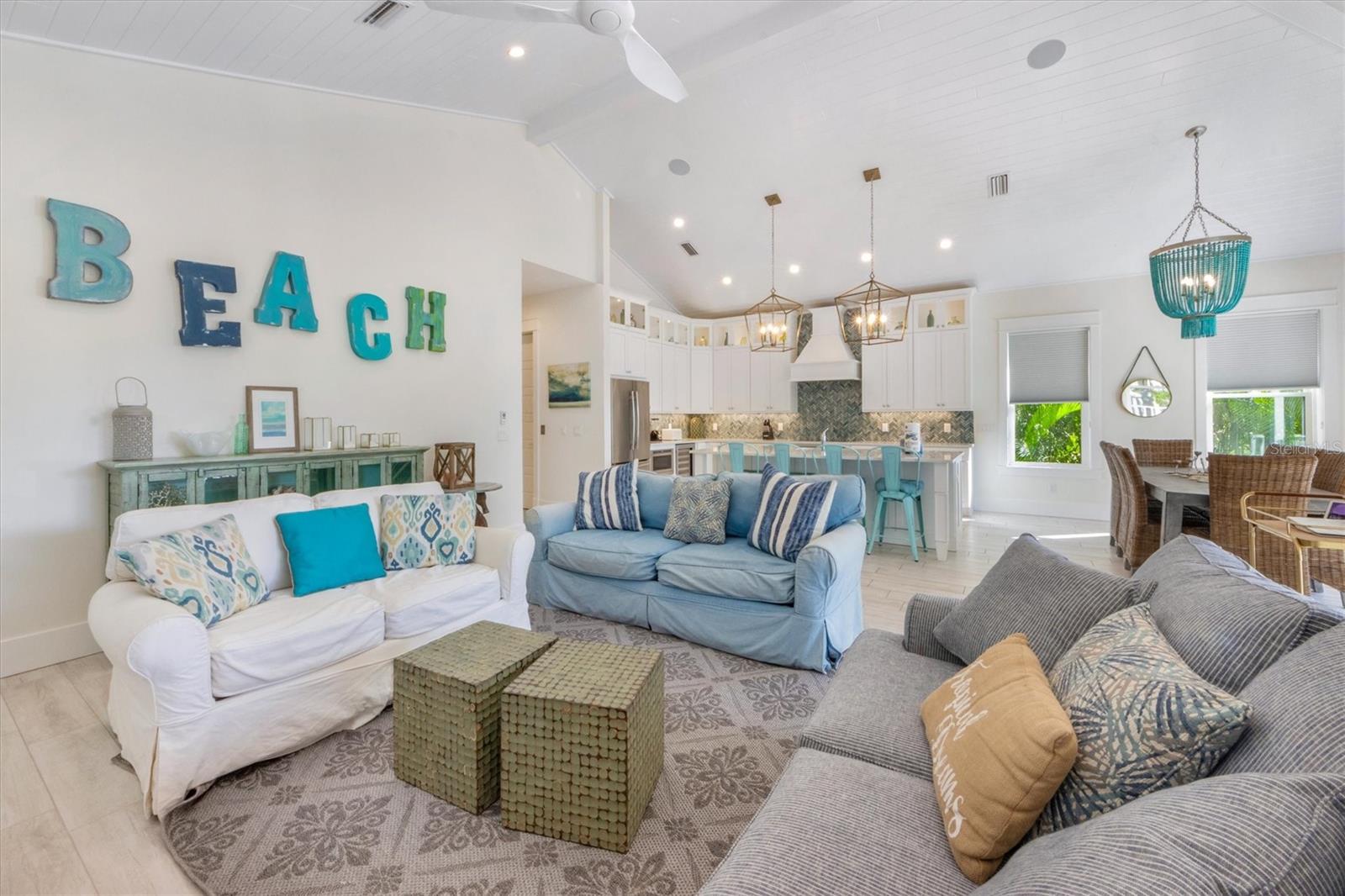 ANNA MARIA BEACH - Residential