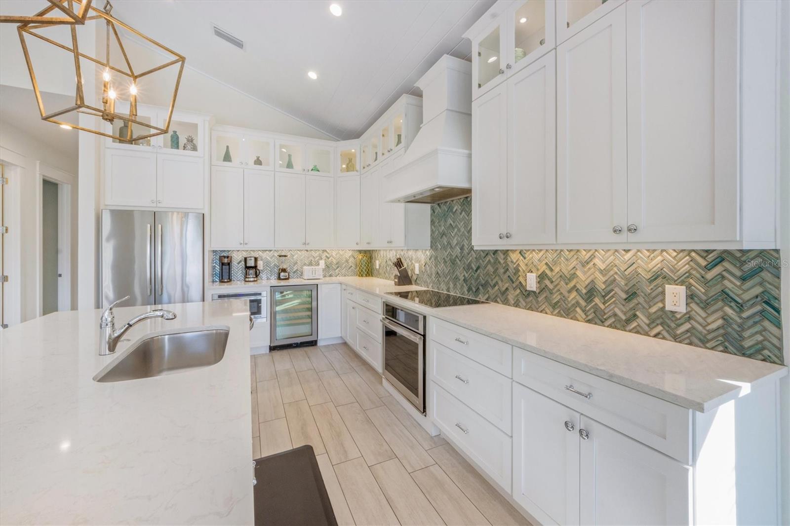 ANNA MARIA BEACH - Residential