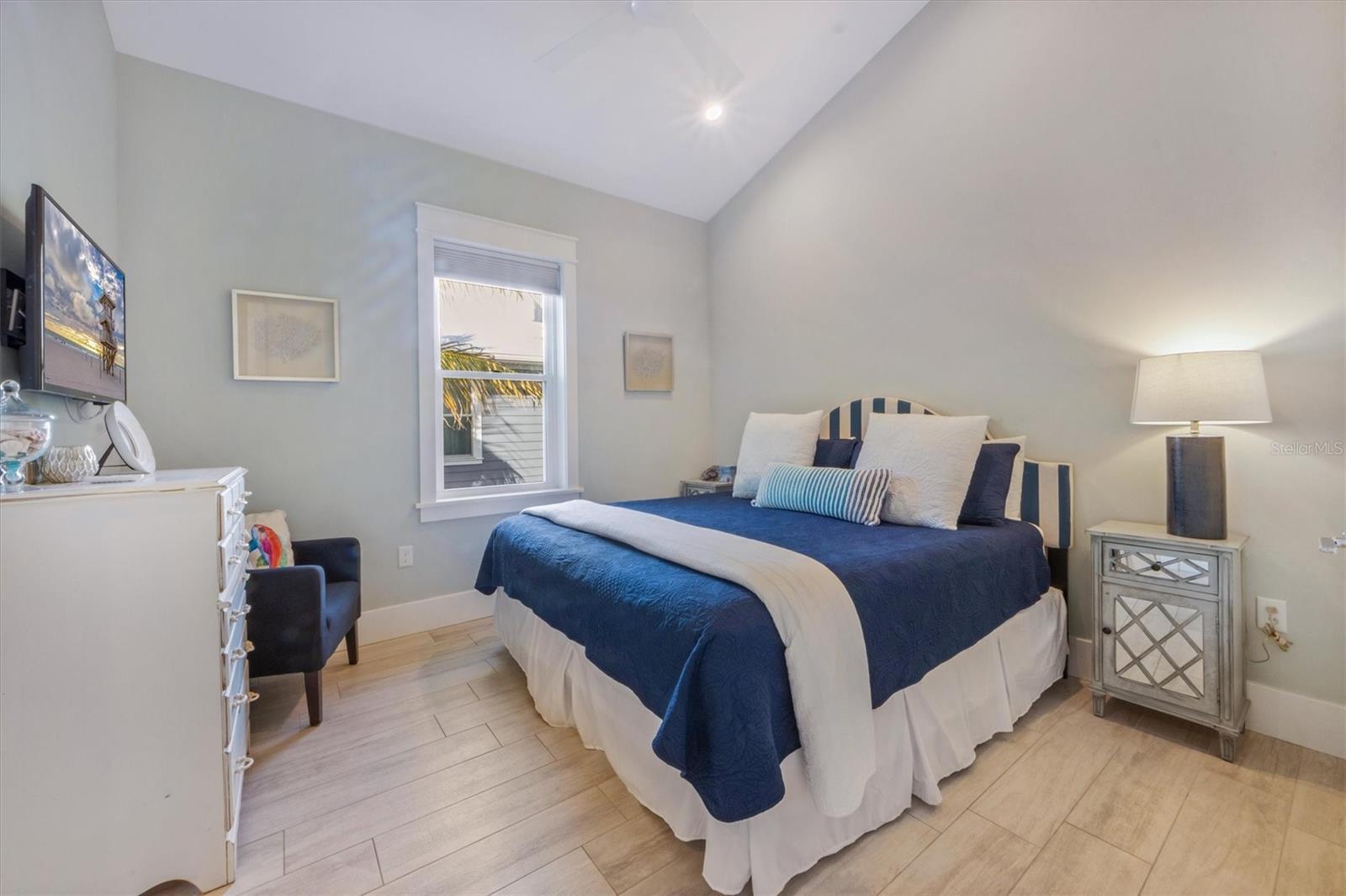ANNA MARIA BEACH - Residential