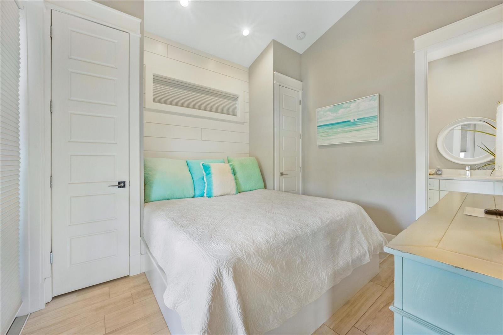 ANNA MARIA BEACH - Residential