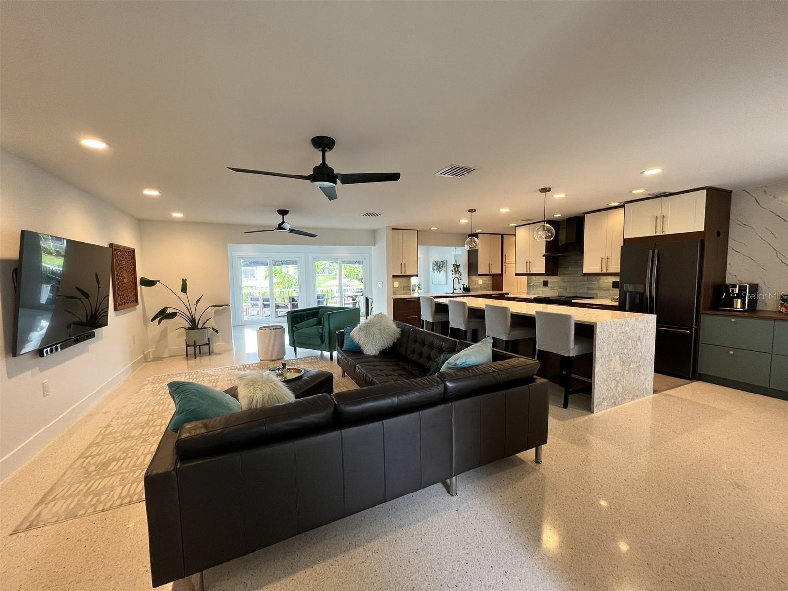 SARABAY HARBOUR UNIT ONE - Residential Lease