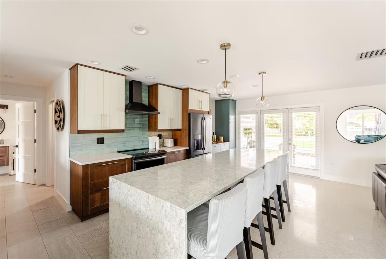 SARABAY HARBOUR UNIT ONE - Residential Lease