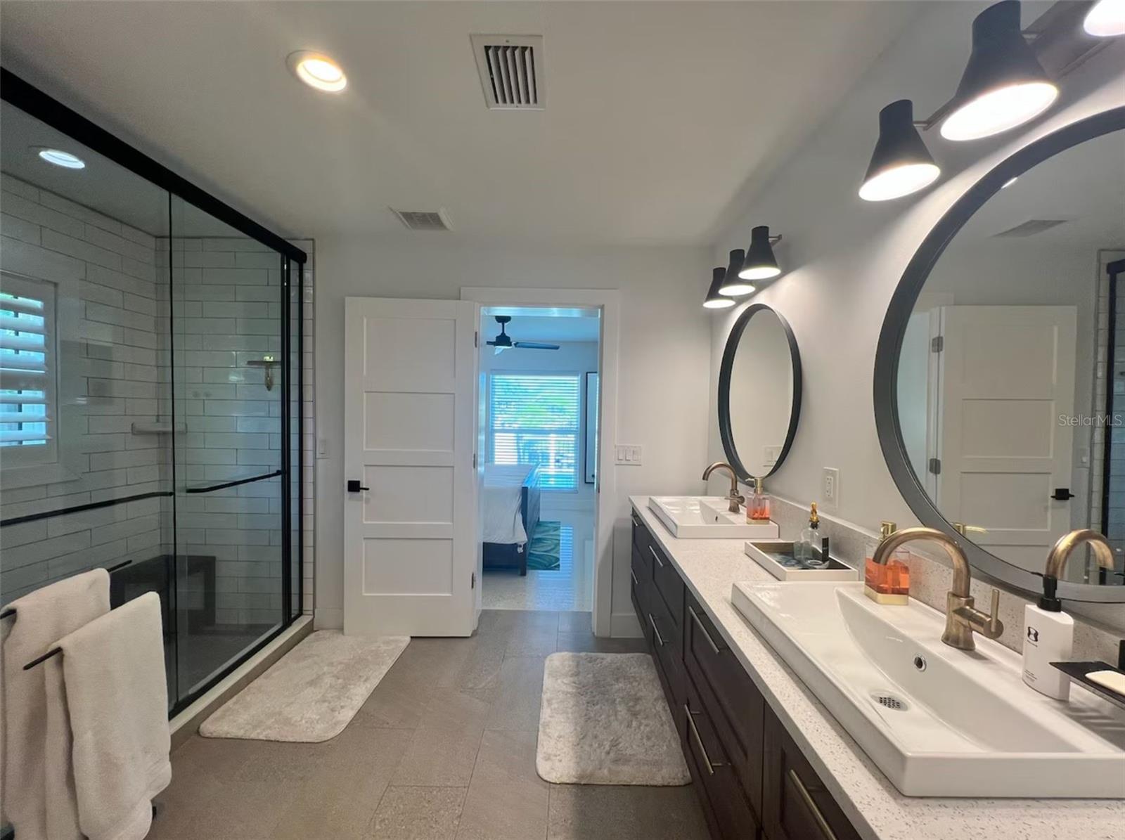 SARABAY HARBOUR UNIT ONE - Residential Lease