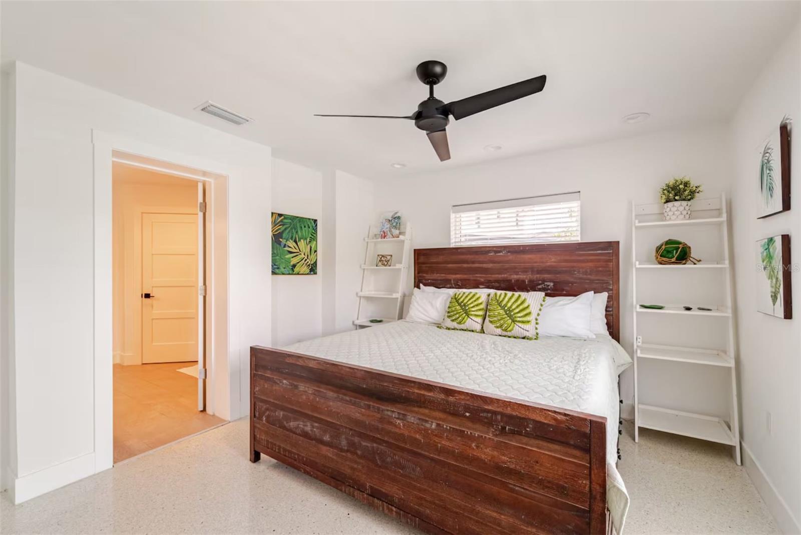 SARABAY HARBOUR UNIT ONE - Residential Lease