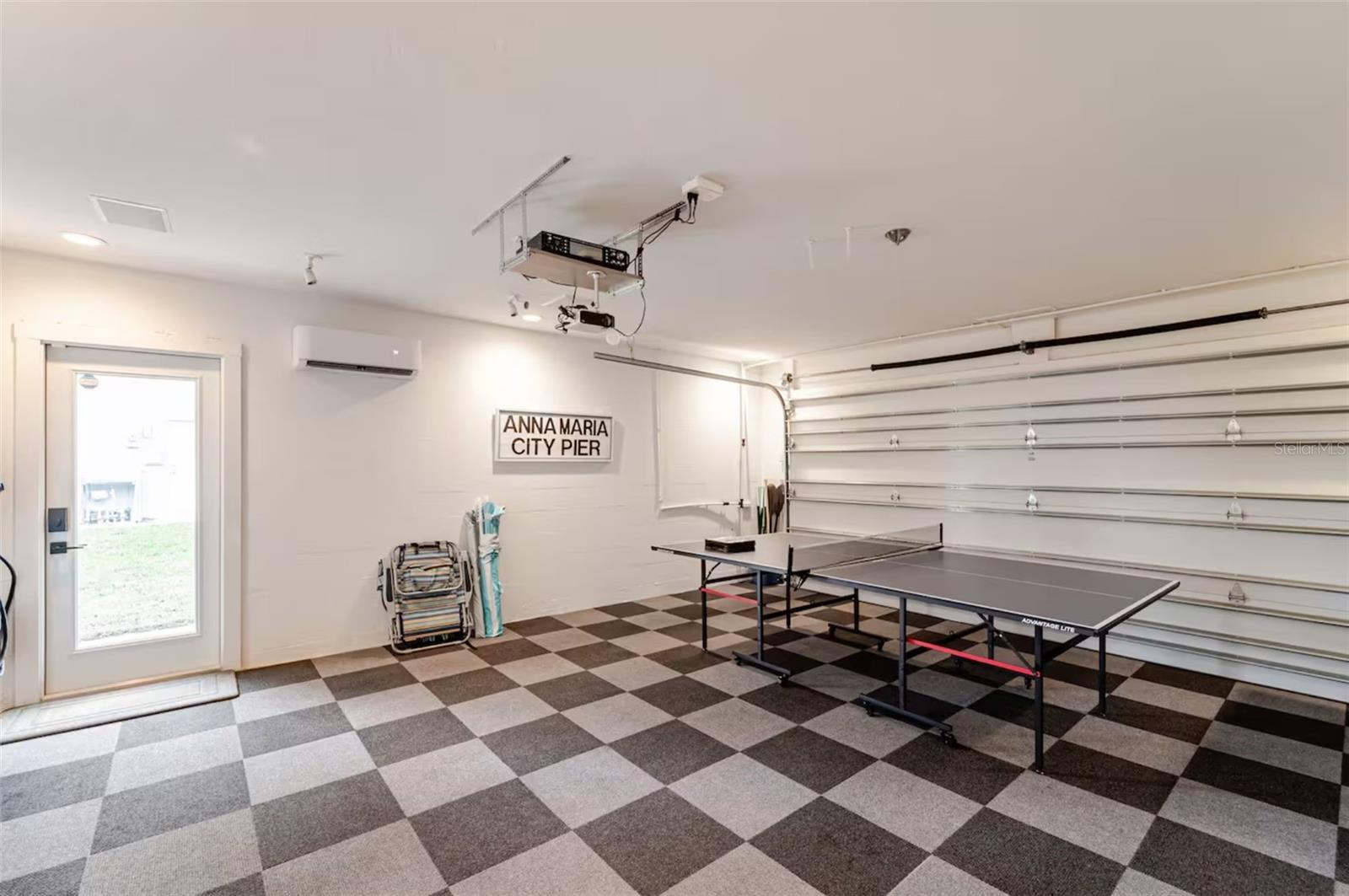 SARABAY HARBOUR UNIT ONE - Residential Lease