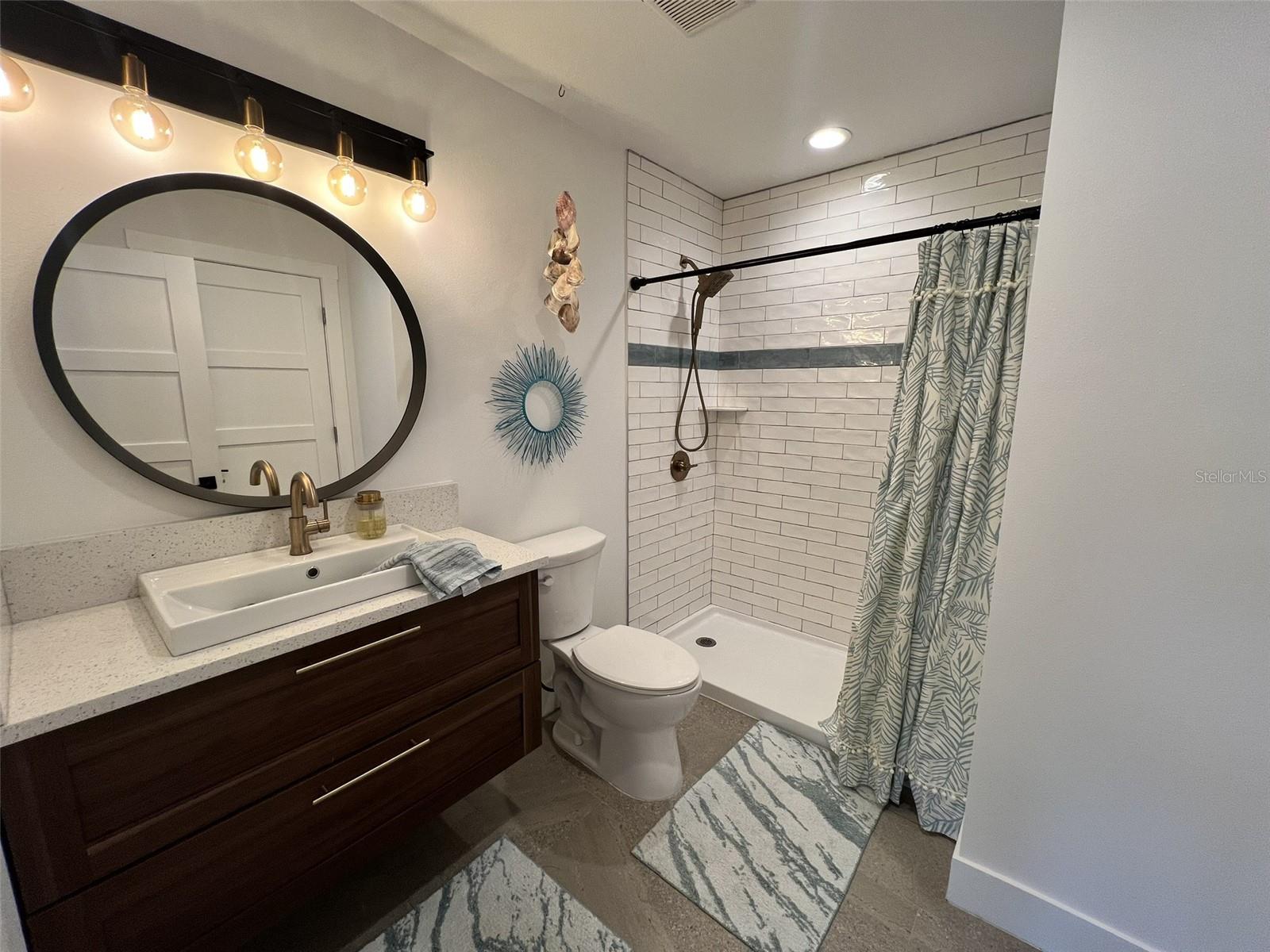 SARABAY HARBOUR UNIT ONE - Residential Lease