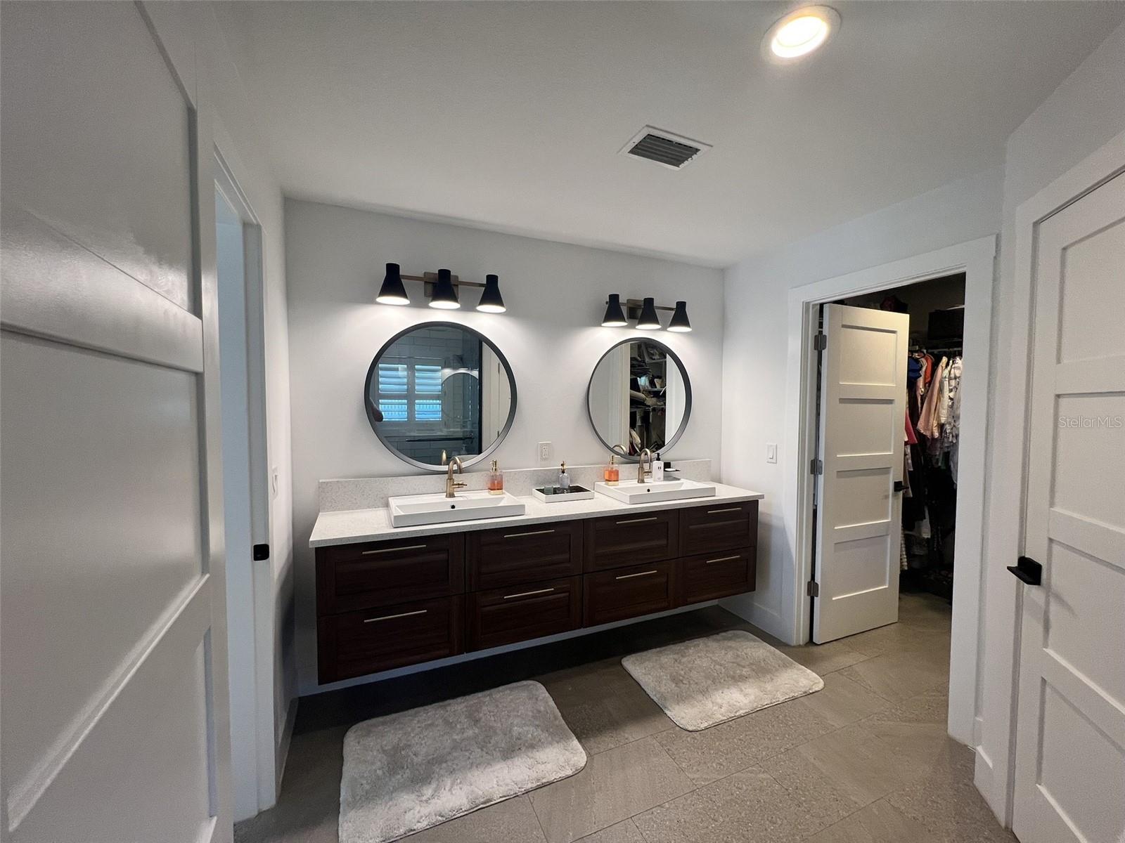 SARABAY HARBOUR UNIT ONE - Residential Lease