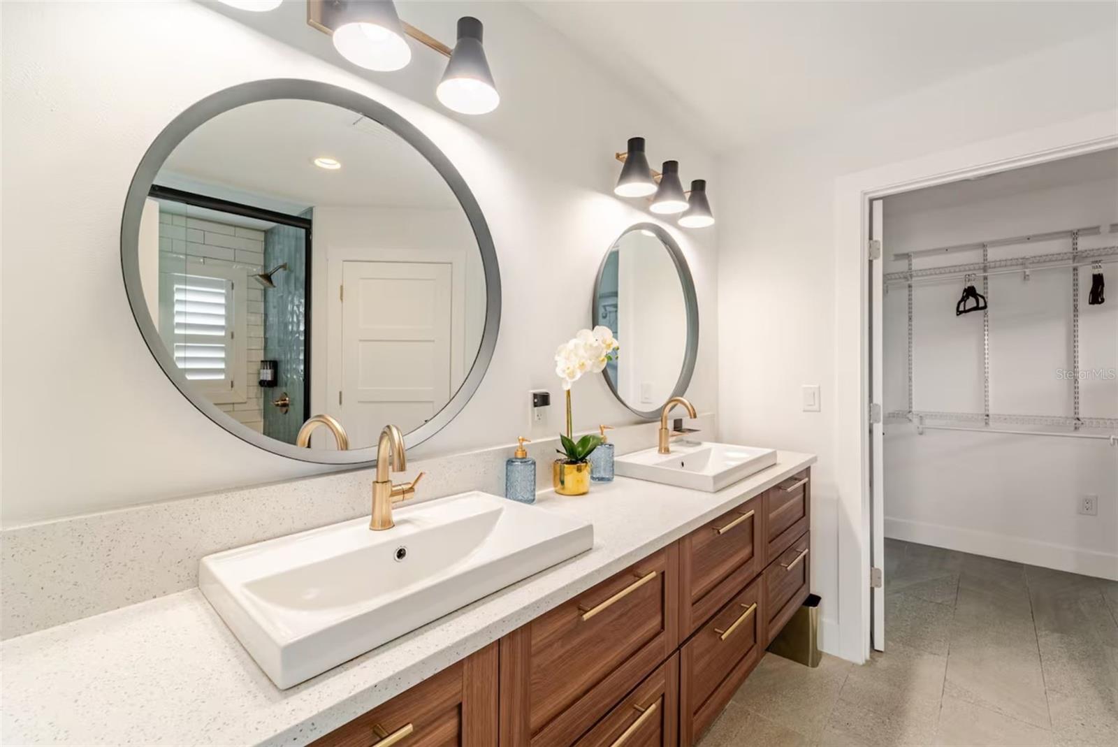 SARABAY HARBOUR UNIT ONE - Residential Lease