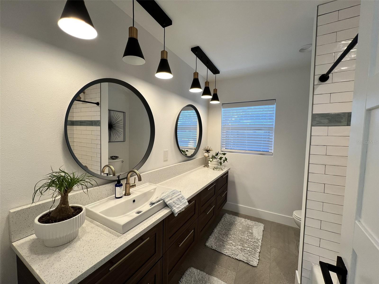 SARABAY HARBOUR UNIT ONE - Residential Lease