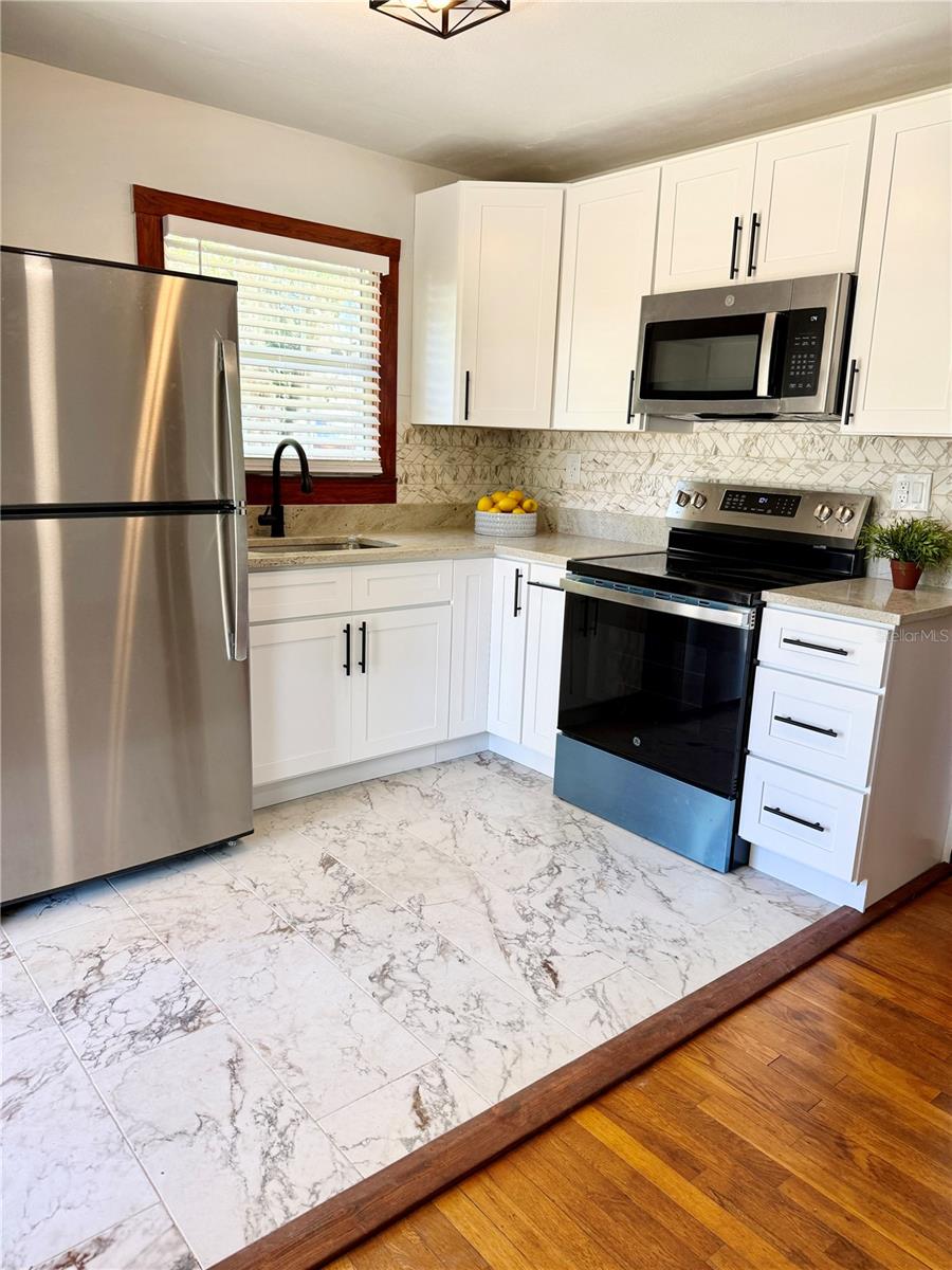 EUSTIS - Residential Lease