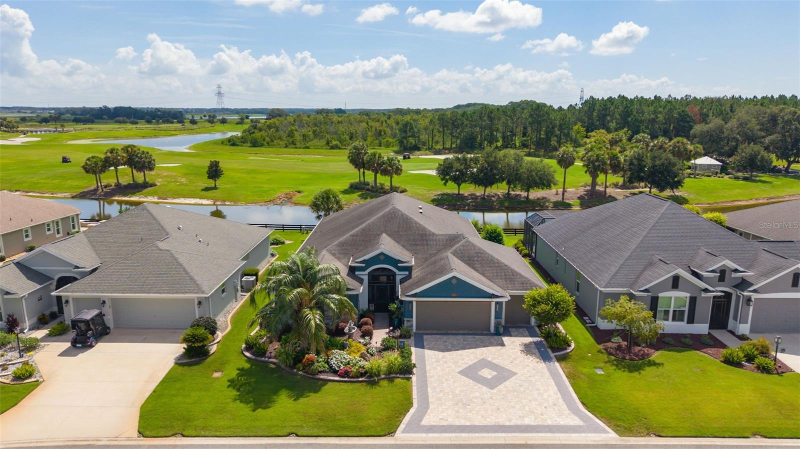 4147 DESKIN LANE