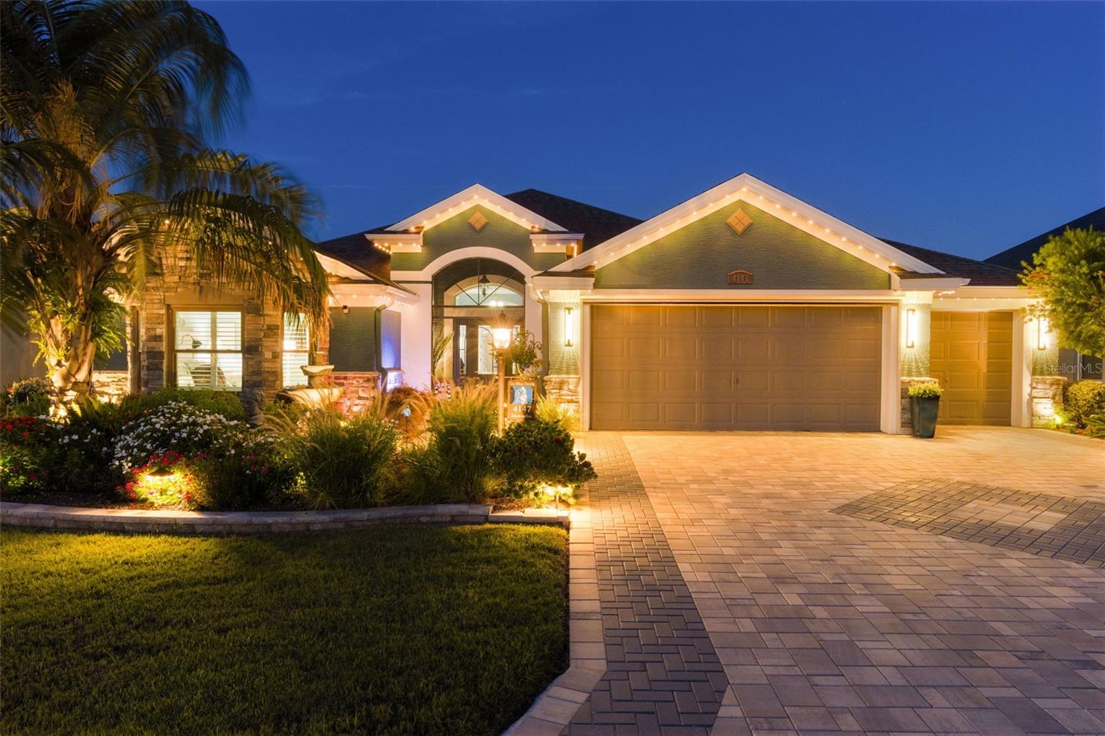 4147 DESKIN LANE