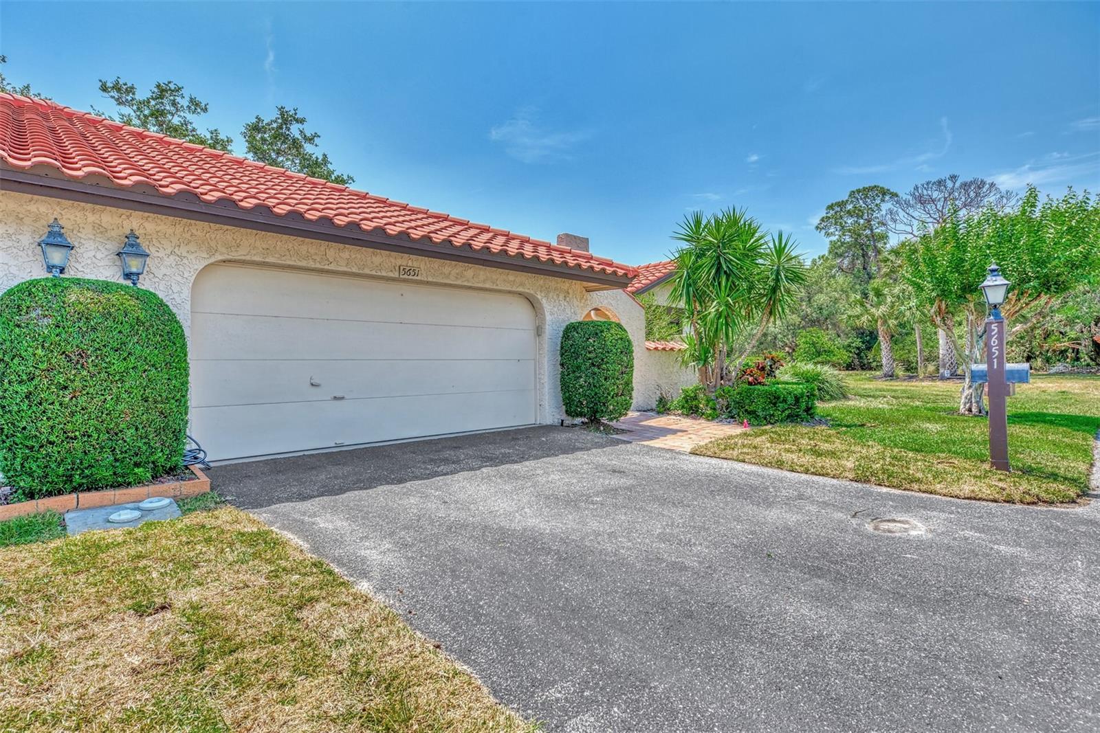 5651 GOLF POINTE DRIVE 5651