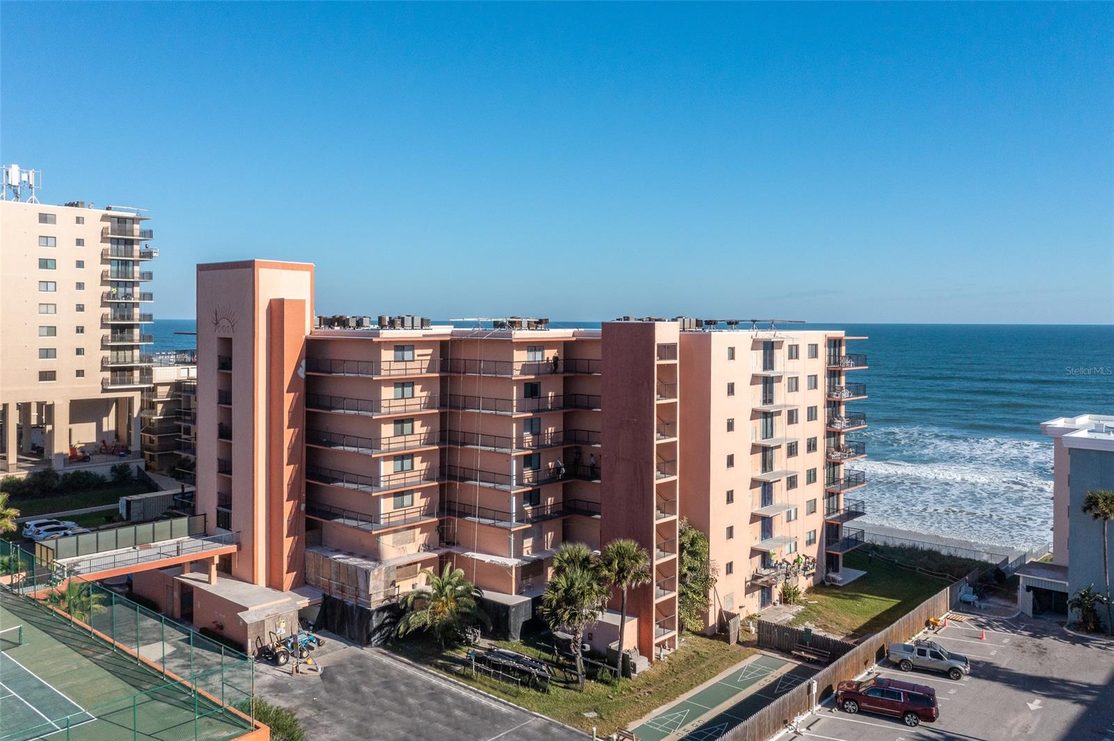 Sunrise Condo - Residential