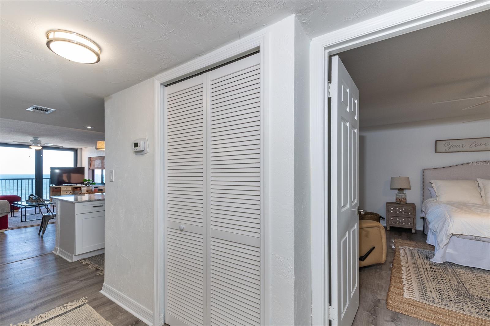 Sunrise Condo - Residential