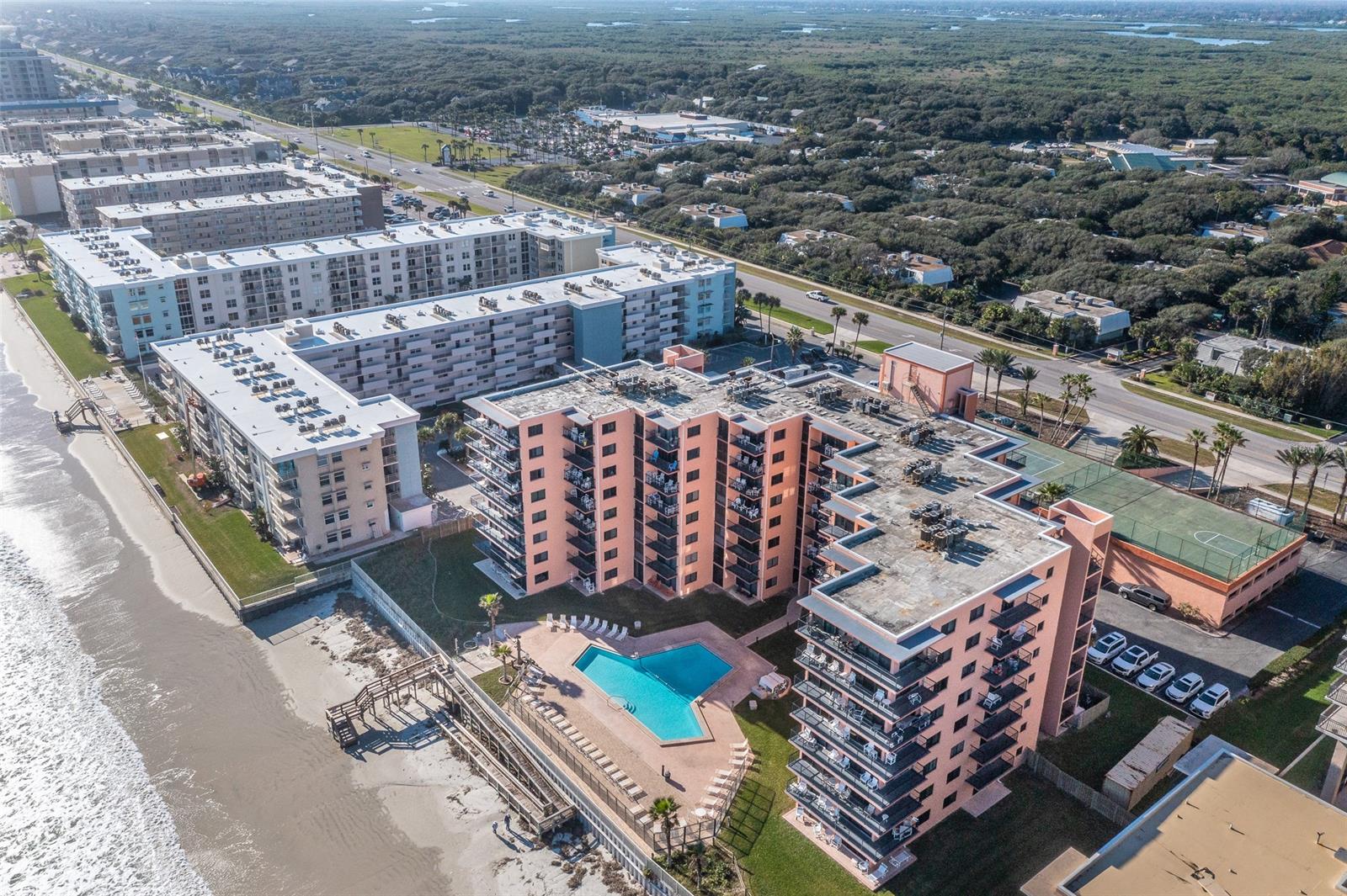 Sunrise Condo - Residential