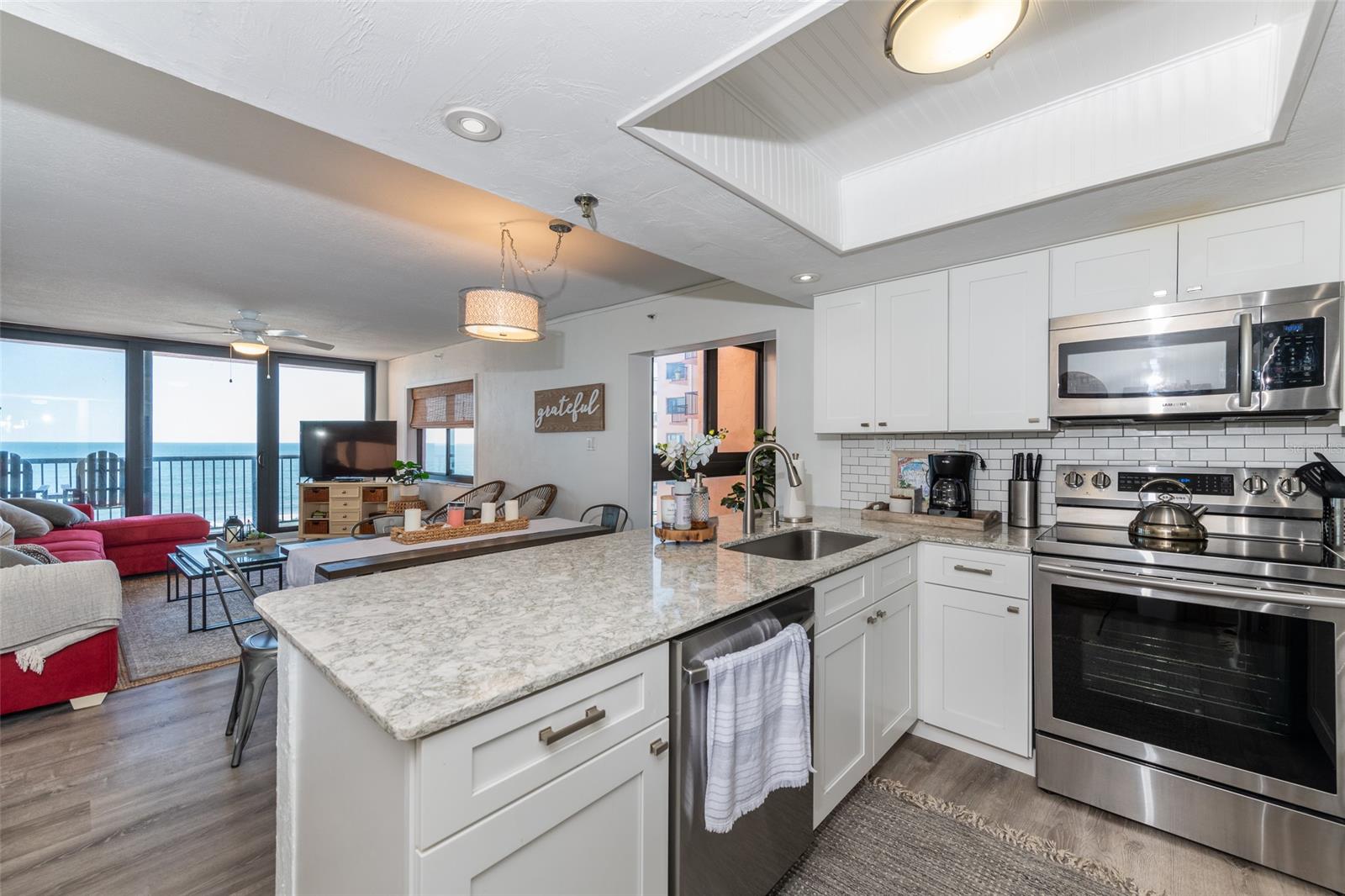 Sunrise Condo - Residential