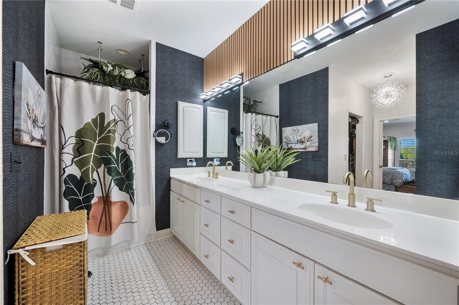 CLEVELAND HEIGHTS - Residential