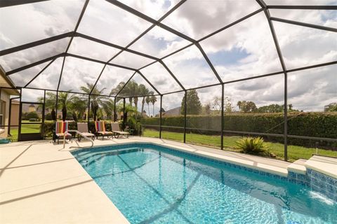 A home in LAKE WALES