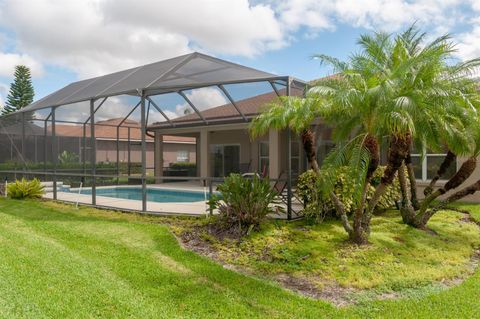 A home in LAKE WALES