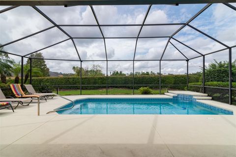 A home in LAKE WALES