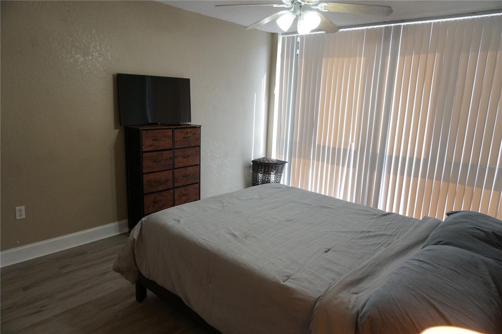 BEACON ON 3RD ST THE - Residential Lease
