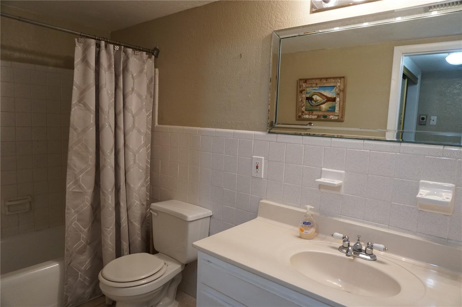 BEACON ON 3RD ST THE - Residential Lease