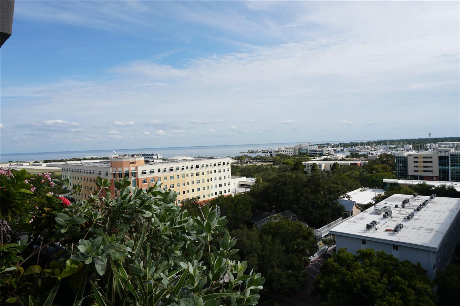 BEACON ON 3RD ST THE - Residential Lease