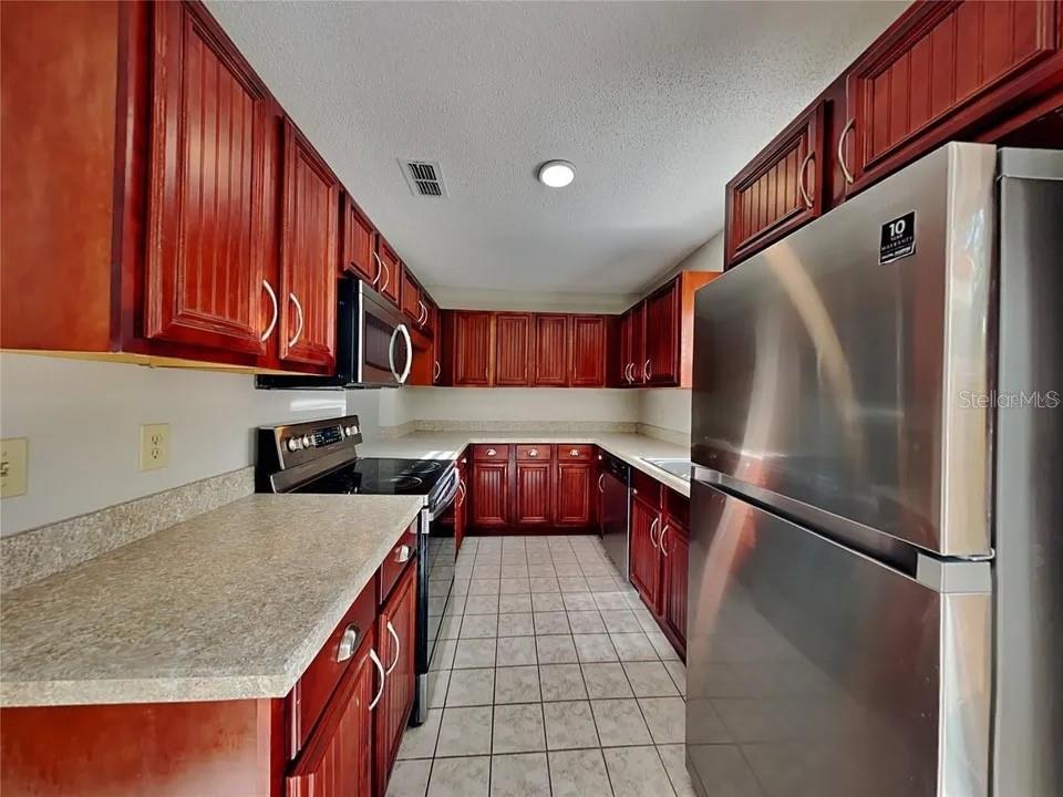 1709 SHADY RIDGE COURT 243
