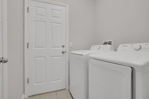 Tiny photo for 3518 Forster Avenue, Leesburg, FL 34748 (MLS # O6369847)