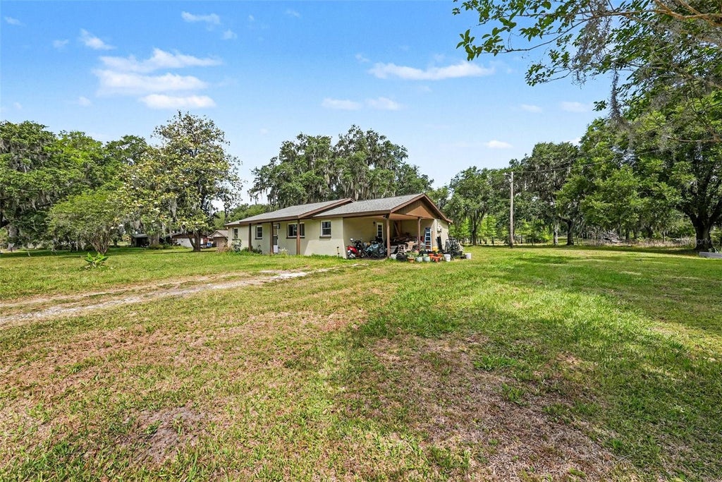 Photo of 2602 Williams Road, Plant City, FL 33565 (MLS # TB8500155)