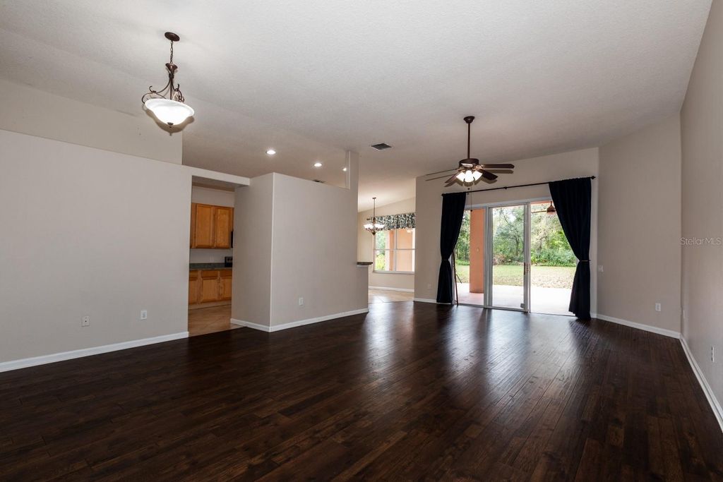 Photo of 24520 Rolling Oak Road, Sorrento, FL 32776 (MLS # G5109104)