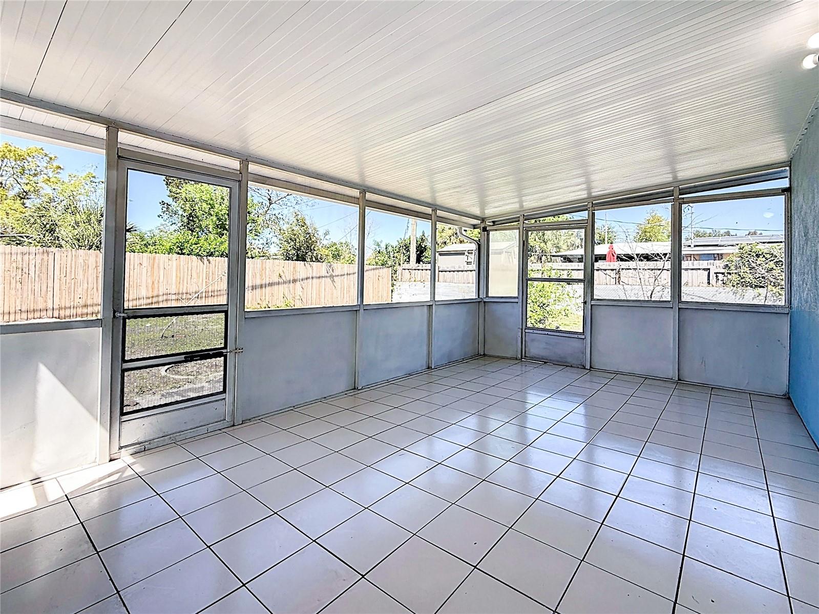 TOWNN COUNTRY PARK UN 02 - Residential