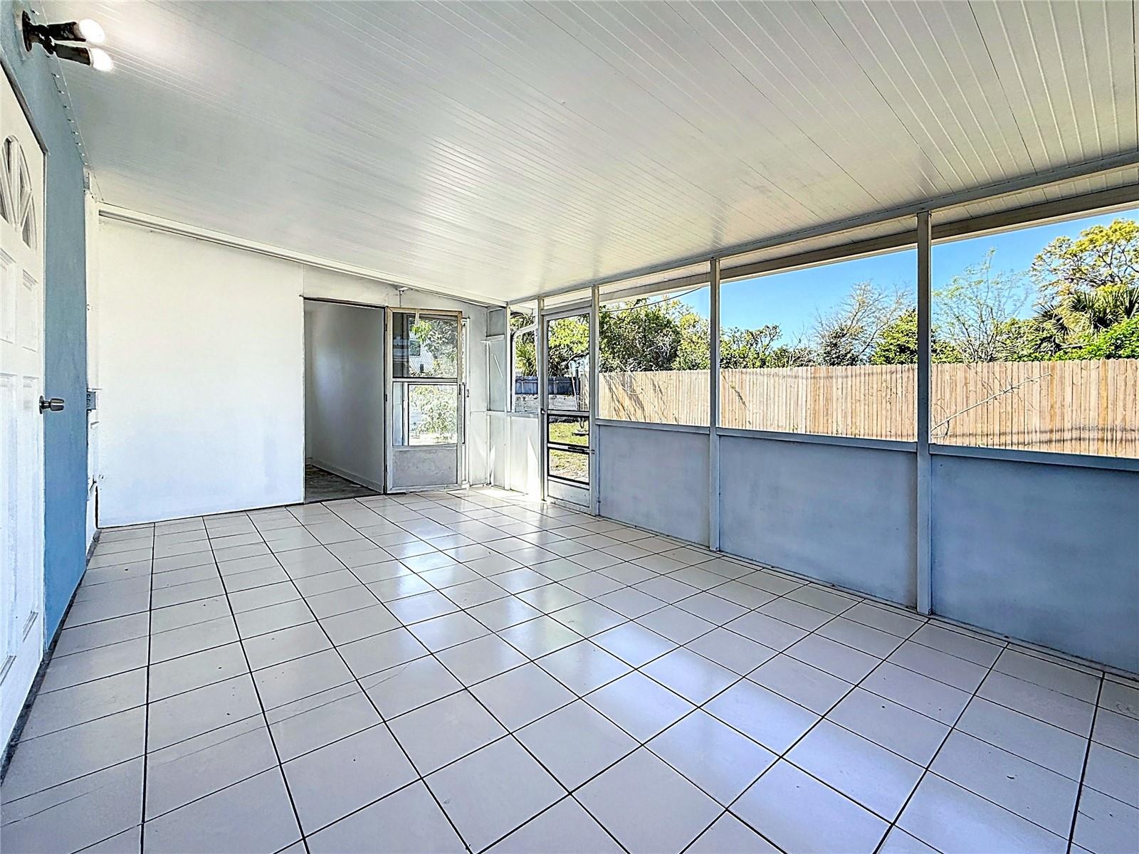 TOWNN COUNTRY PARK UN 02 - Residential